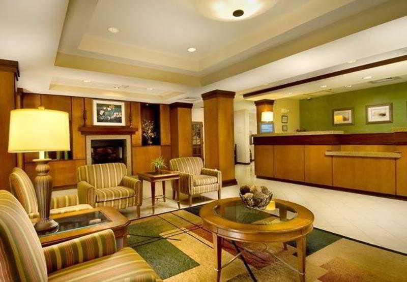 Fairfield Inn & Suites By Marriott Маршъл Интериор снимка
