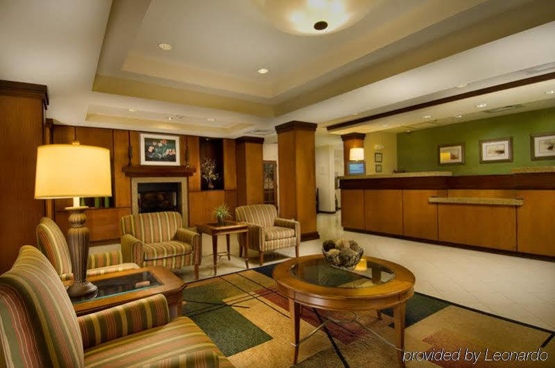 Fairfield Inn & Suites By Marriott Маршъл Екстериор снимка