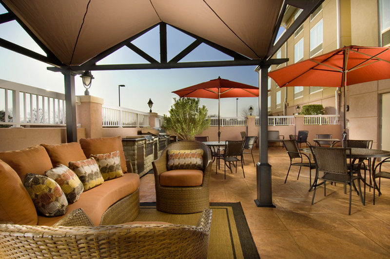 Fairfield Inn & Suites By Marriott Маршъл Ресторант снимка